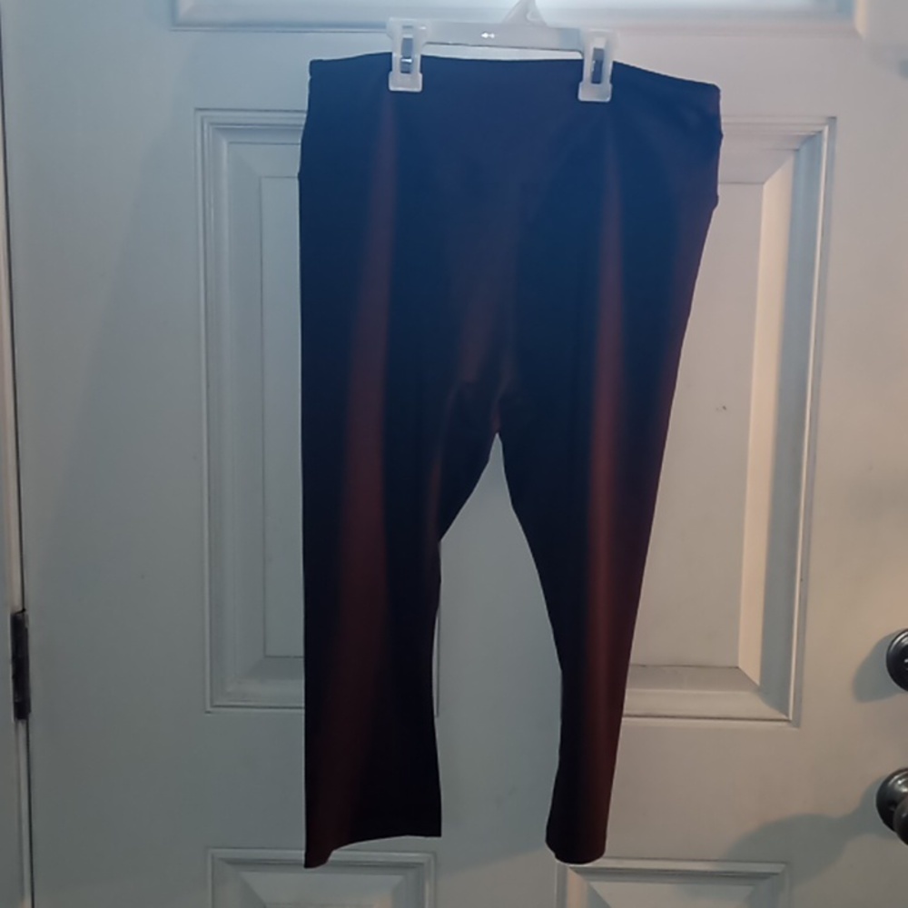 Auu Womens leggings.